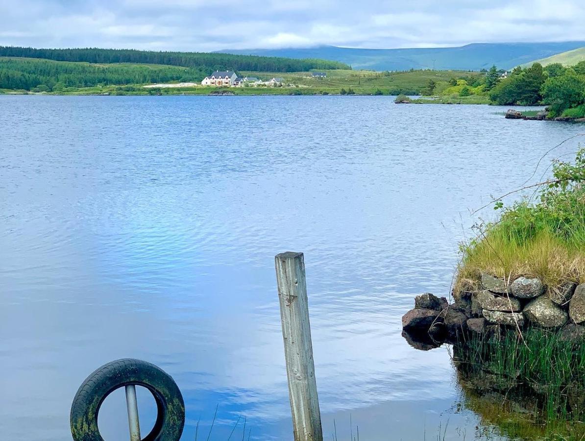 The Lake House דונגול מראה חיצוני תמונה